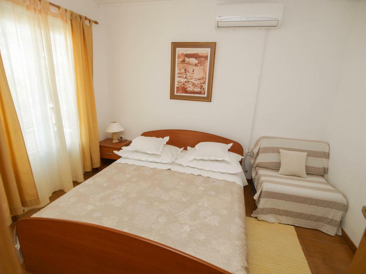 Apartments Jadranka Tučepi Exterior foto